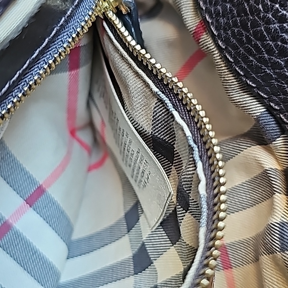 Burberry Hepburn Tote Bag - Picture 8 of 16